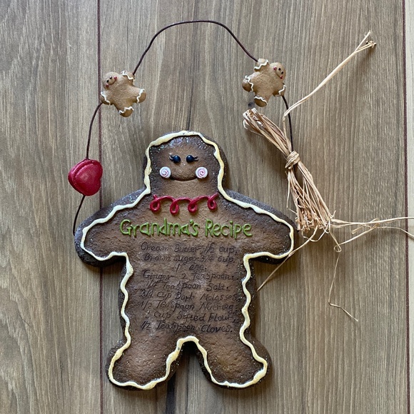 Gingerbread man holiday decor - Picture 1 of 3